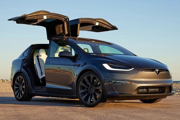 xe ô tô điện tesla model x