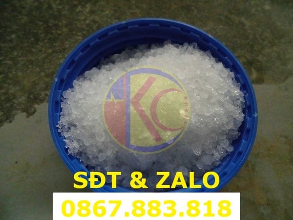 Aluminium Nitrate Al(NO3)3 dang tinh thể màu trắng