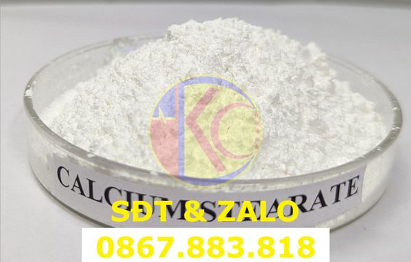 Calcium Stearate dạng bột màu trắng