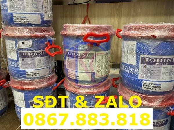 Iodine I2 Iốt dạng tinh thể màu tím đen có ánh kim