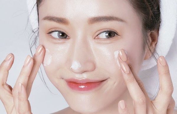 Hóa Chất Sorbic Acid (C6H8O2) sử dụng trong mỹ phẩm
