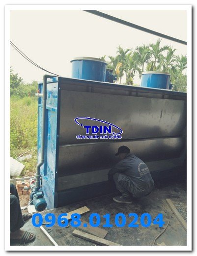 Bàn giao buồng phun sơn 3,3m tại Phùng