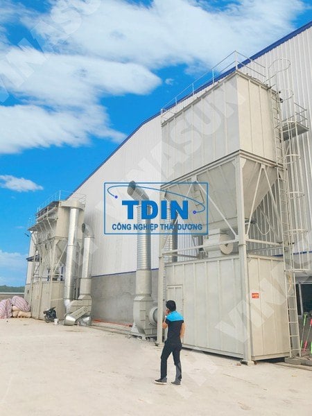 Nên lựa chọn máy hút bụi hay lắp đặt hệ thống hút bụi cho nhà xưởng