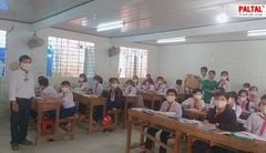 PALTAL Dành Tặng Hơn 1300 Chiếc Khẩu Trang Vải Kháng Khuẩn Cho Học Sinh Và Thầy Cô Trường THCS Thạnh Ngãi - Bến Tre