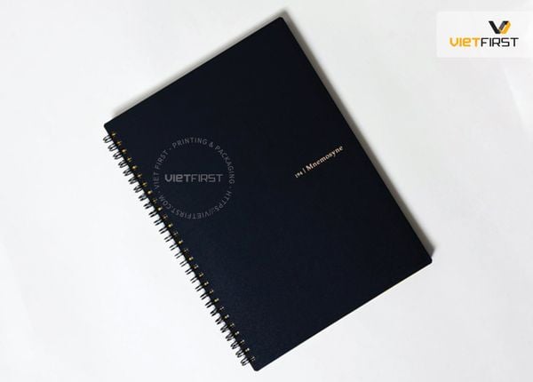 Tại sao doanh nghiệp nên in sổ tay lò xo?