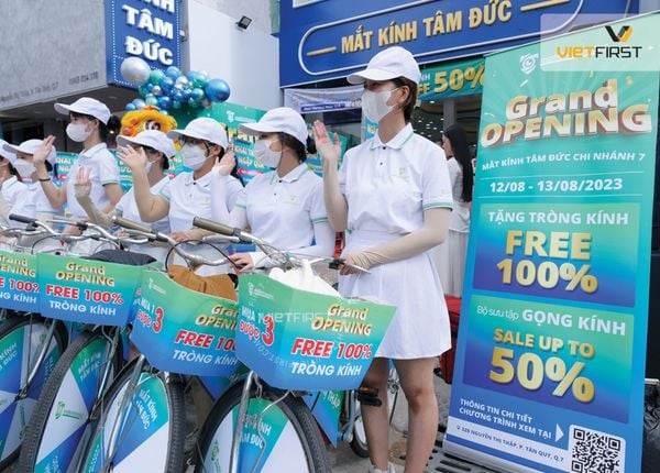 Làm sao để thu hút khách ngày khai trương