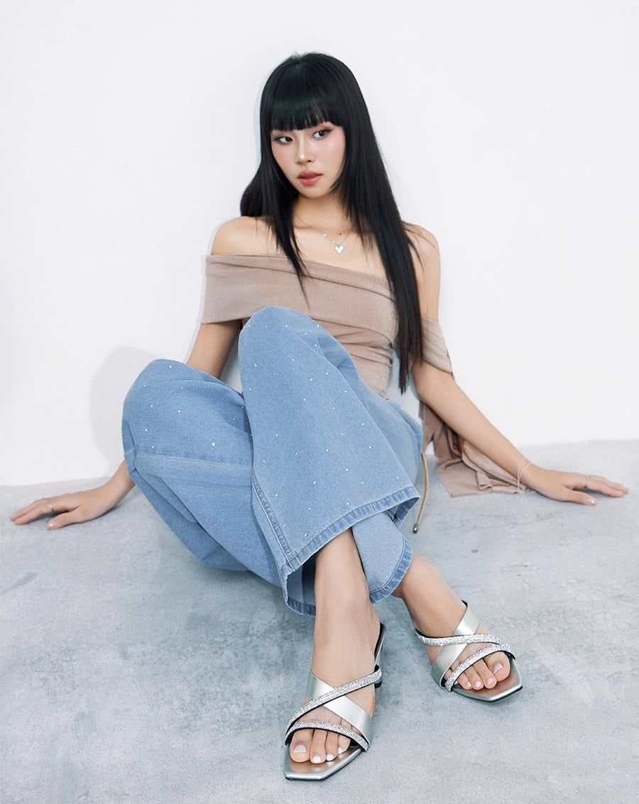  Giày Sandal Mules phối quai đính hạt 