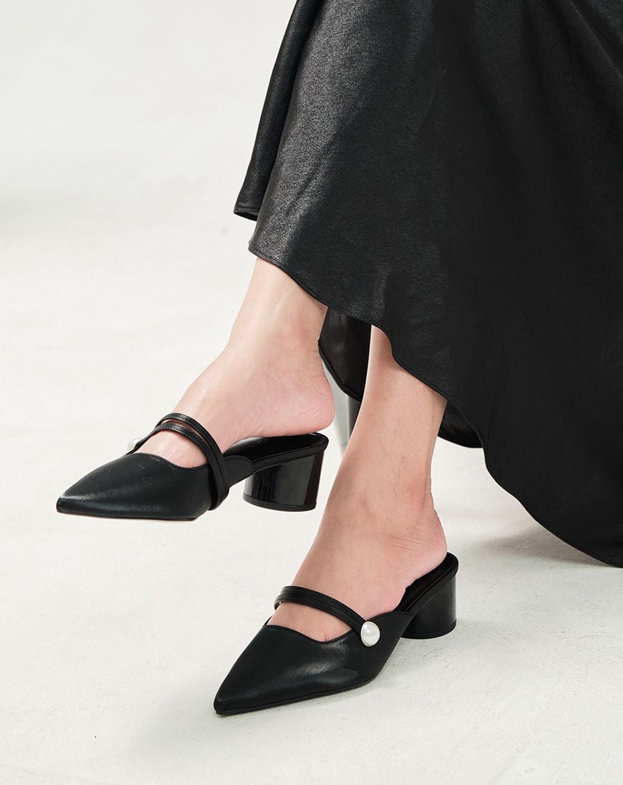  Giày Cao Gót Mules Phối Khóa Ngọc Trai 