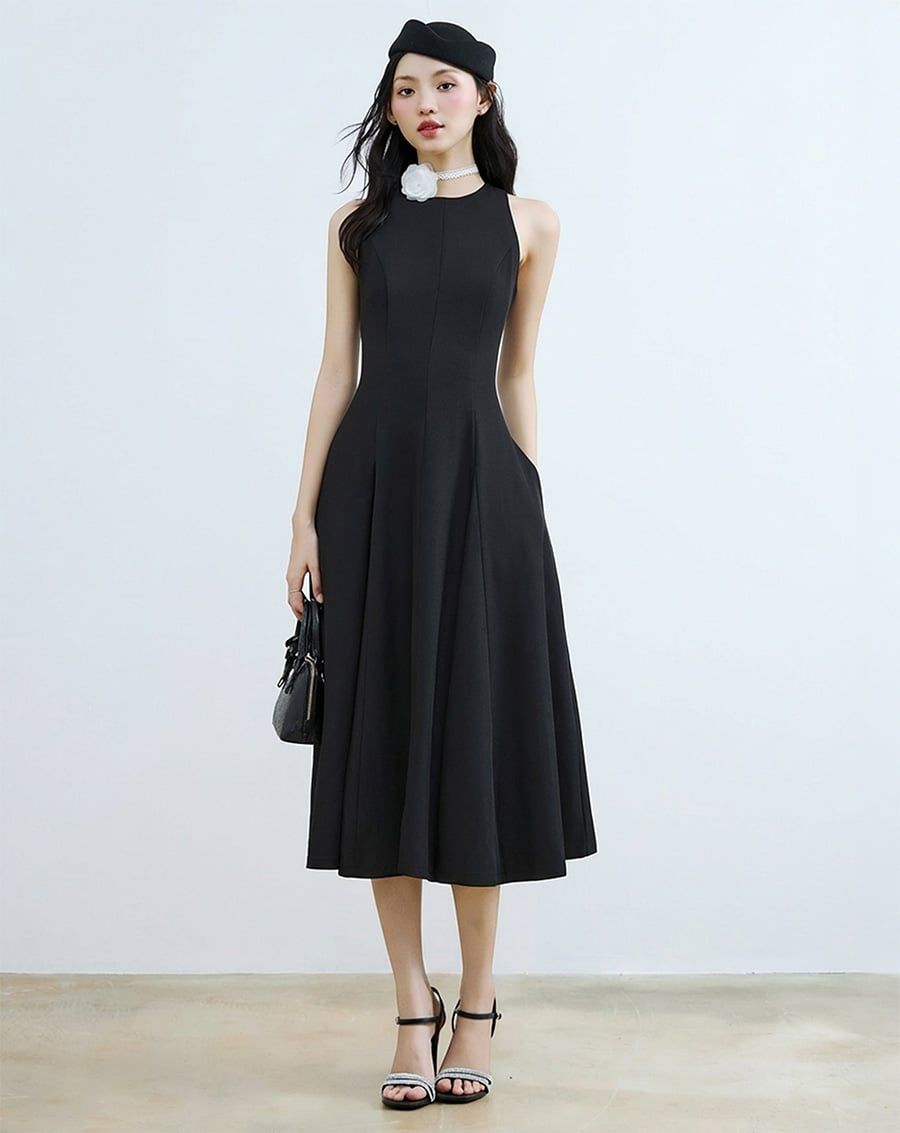  Đầm maxi cổ yếm form xòe 