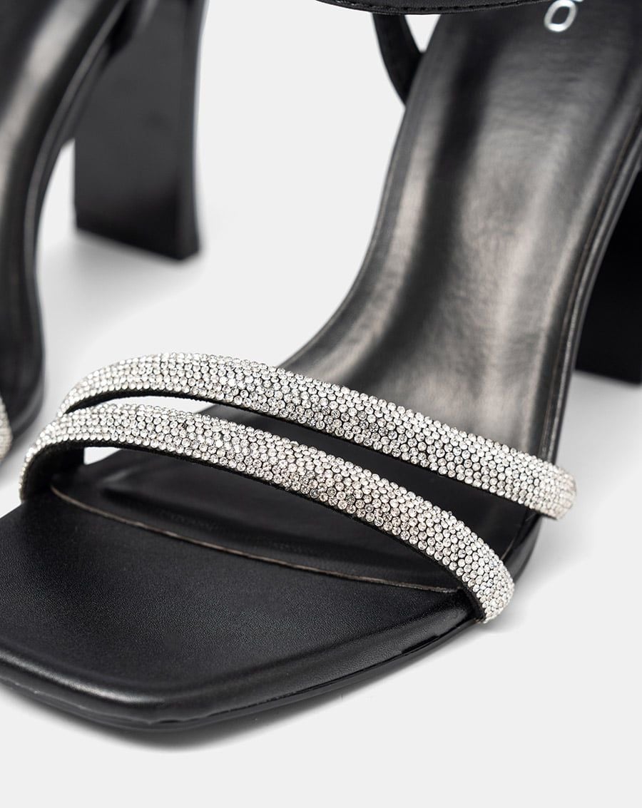  Giày Sandal Cao Gót Phối Hai Quai Đá Trang Trí 