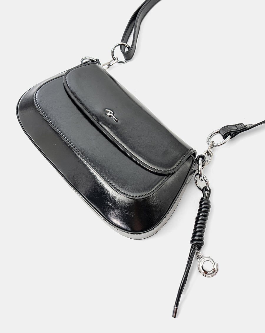  Túi Xách Nhỏ Đeo Vai Phối Charm 