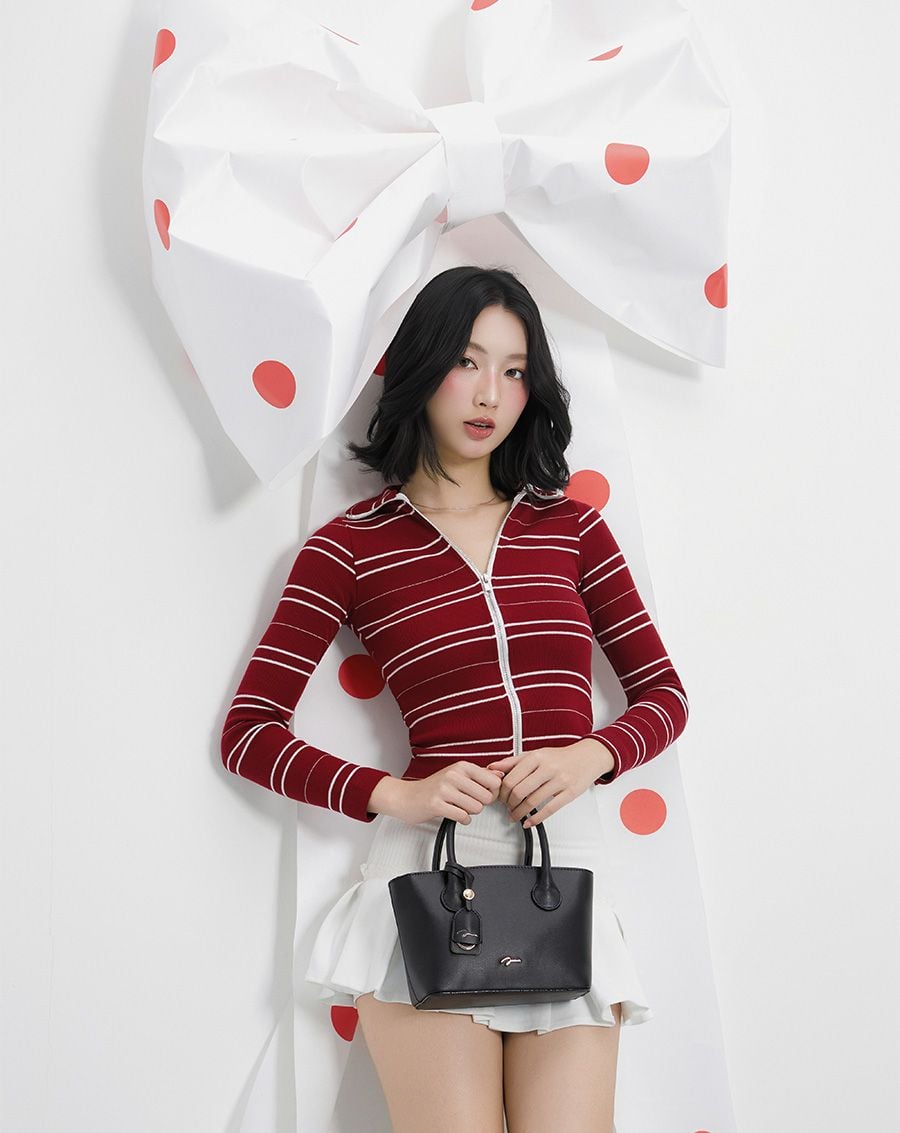 Túi Xách Nhỏ Bucket Bag Phối Charm