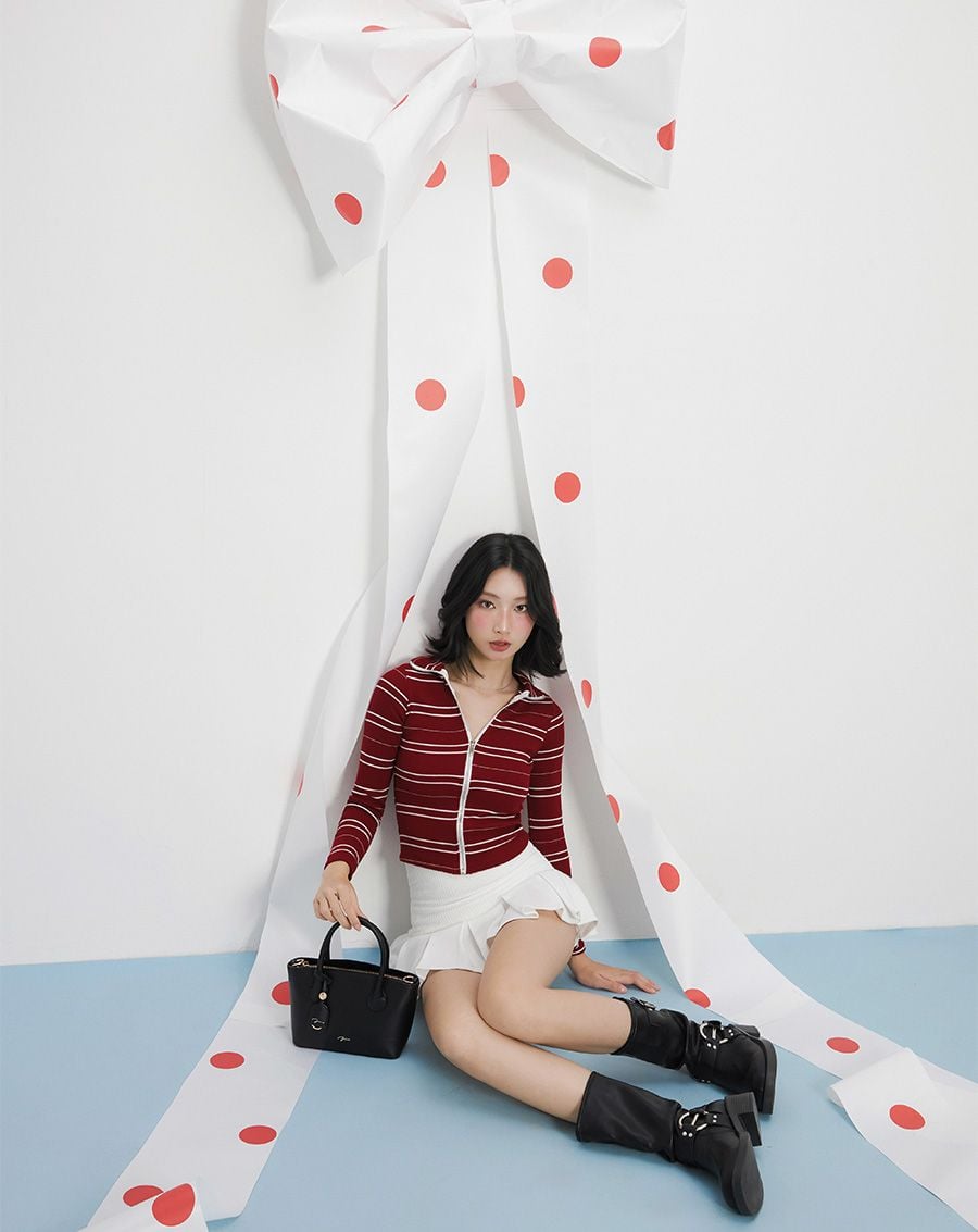 Túi Xách Nhỏ Bucket Bag Phối Charm