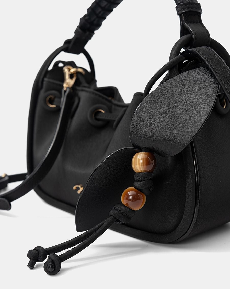  Túi Xách Nhỏ Rút Dây Phối Charm 