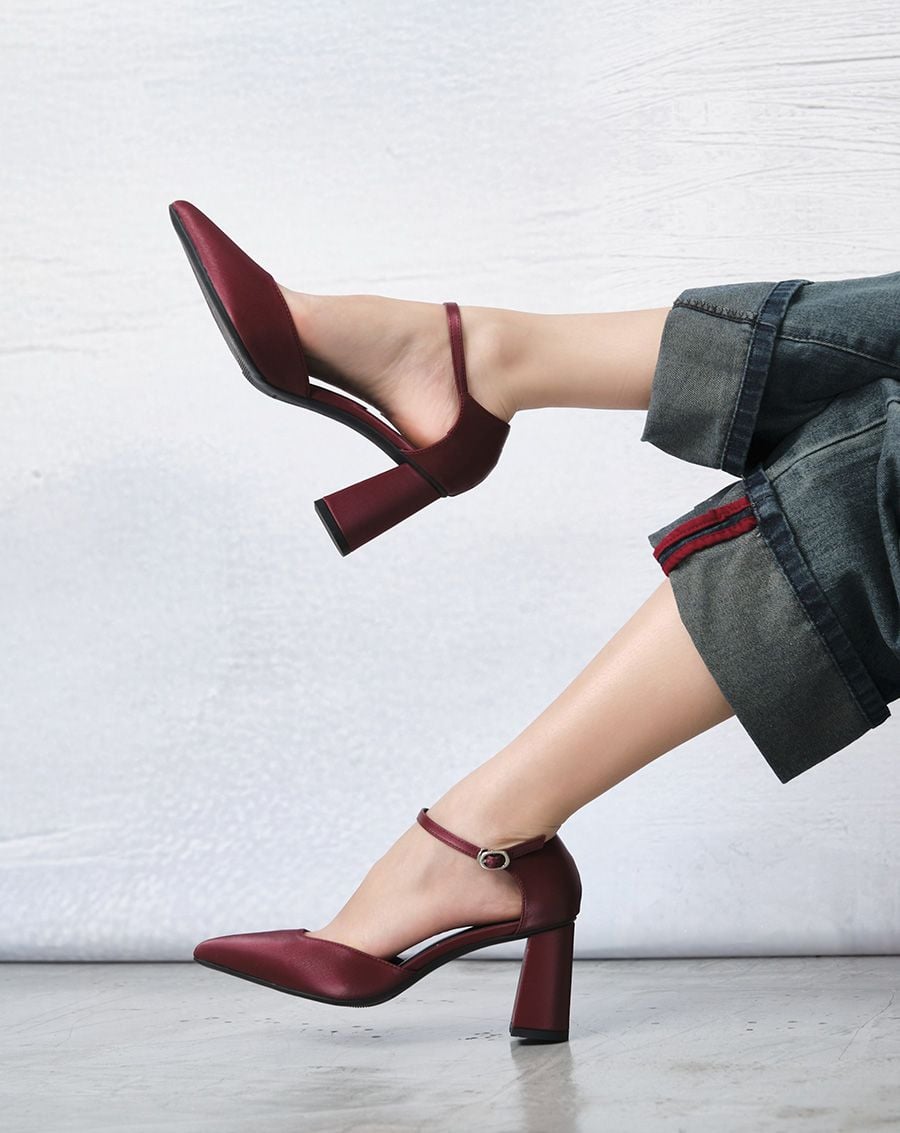  Giày Cao Gót Pump Quai Cổ Chân Bít Gót 