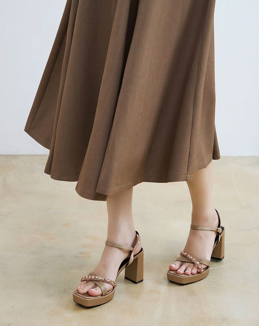  Giày Sandal Đế Đúp Phối Quai Đính Đá 