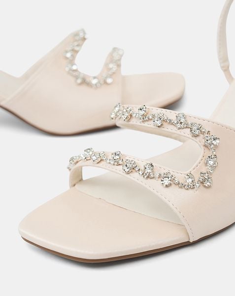  Giày Sandal Cao Gót Quai Cách Điệu Đính Dây Đá 