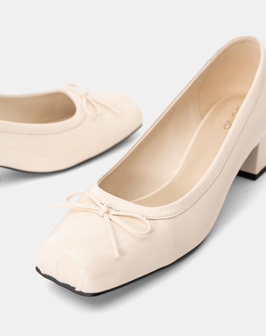  Giày Cao Gót Mũi Vuông Phối Nơ 