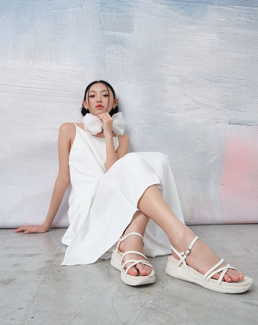  Giày Sandal Thể Thao Quai Mảnh 