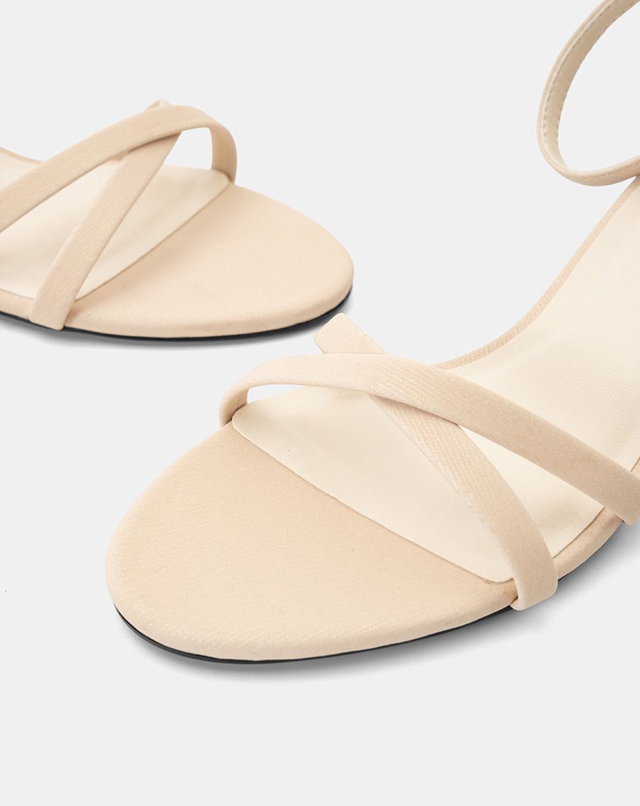 Giày Sandal Gót Vuông Quai Chéo 
