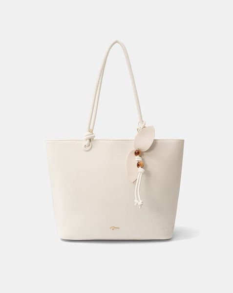  Túi Xách Lớn Phối Charm Trang Trí 