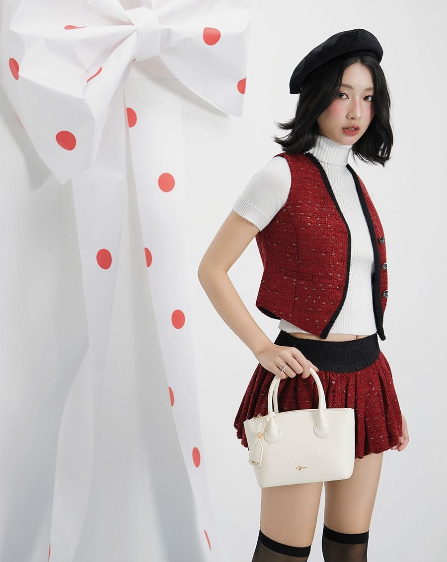 Túi Xách Nhỏ Bucket Bag Phối Charm