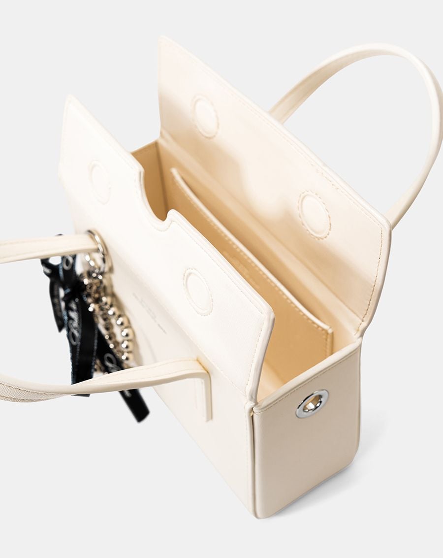  Túi Xách Nhỏ Dạng Hộp Trang Trí Charm Nơ 