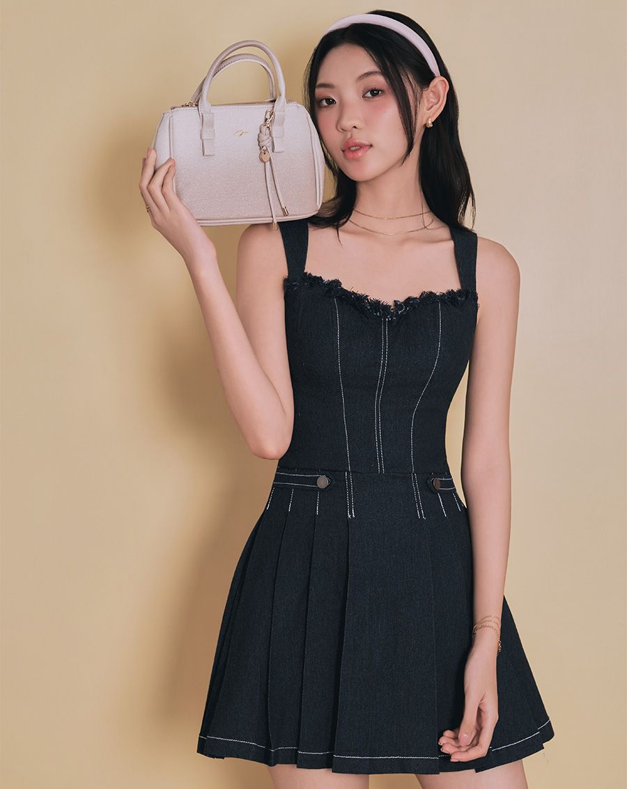  Túi Xách Nhỏ Tay Cầm Nơ Phối Charm 