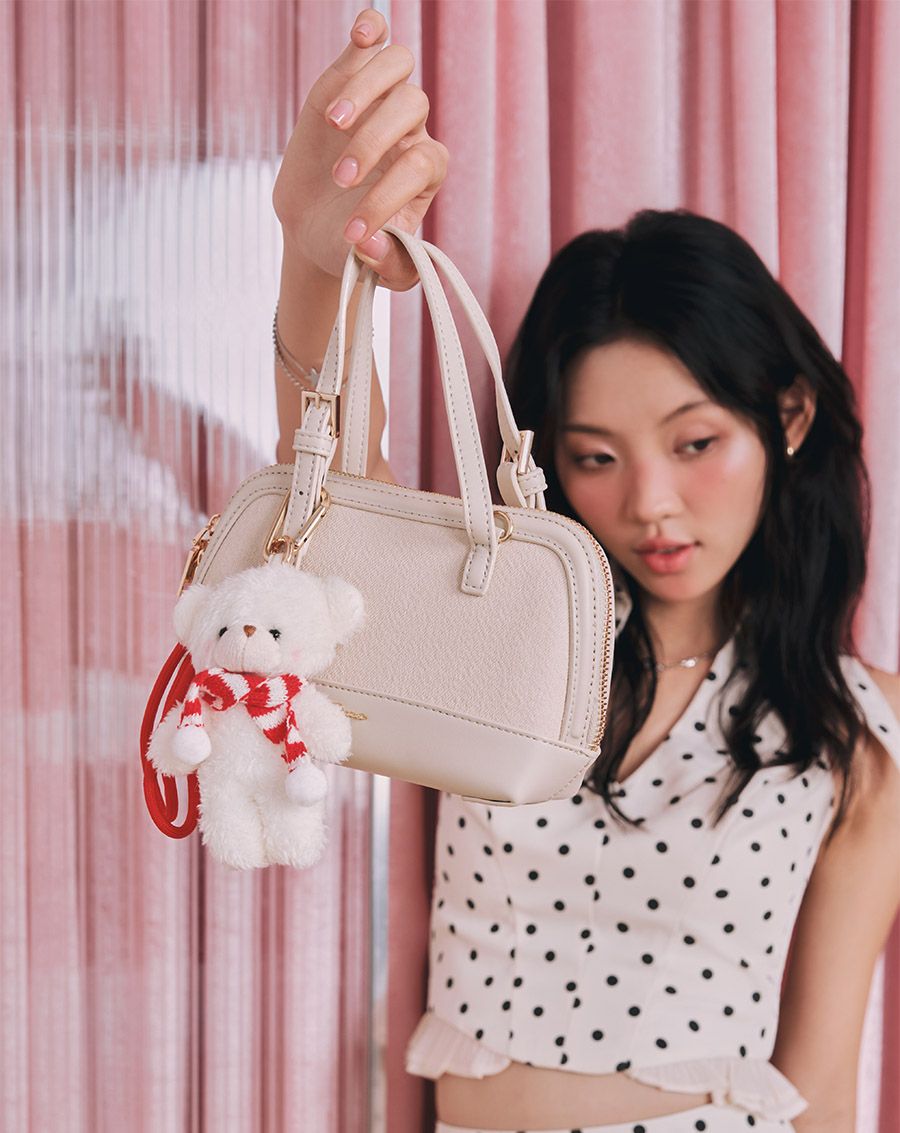  Túi Xách Nhỏ Form Bowling Phối Charm 