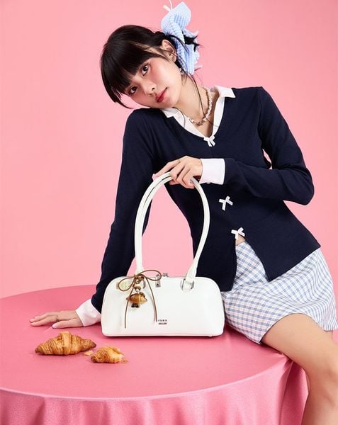  Túi Xách Trung Trang Trí Charm Croissant 