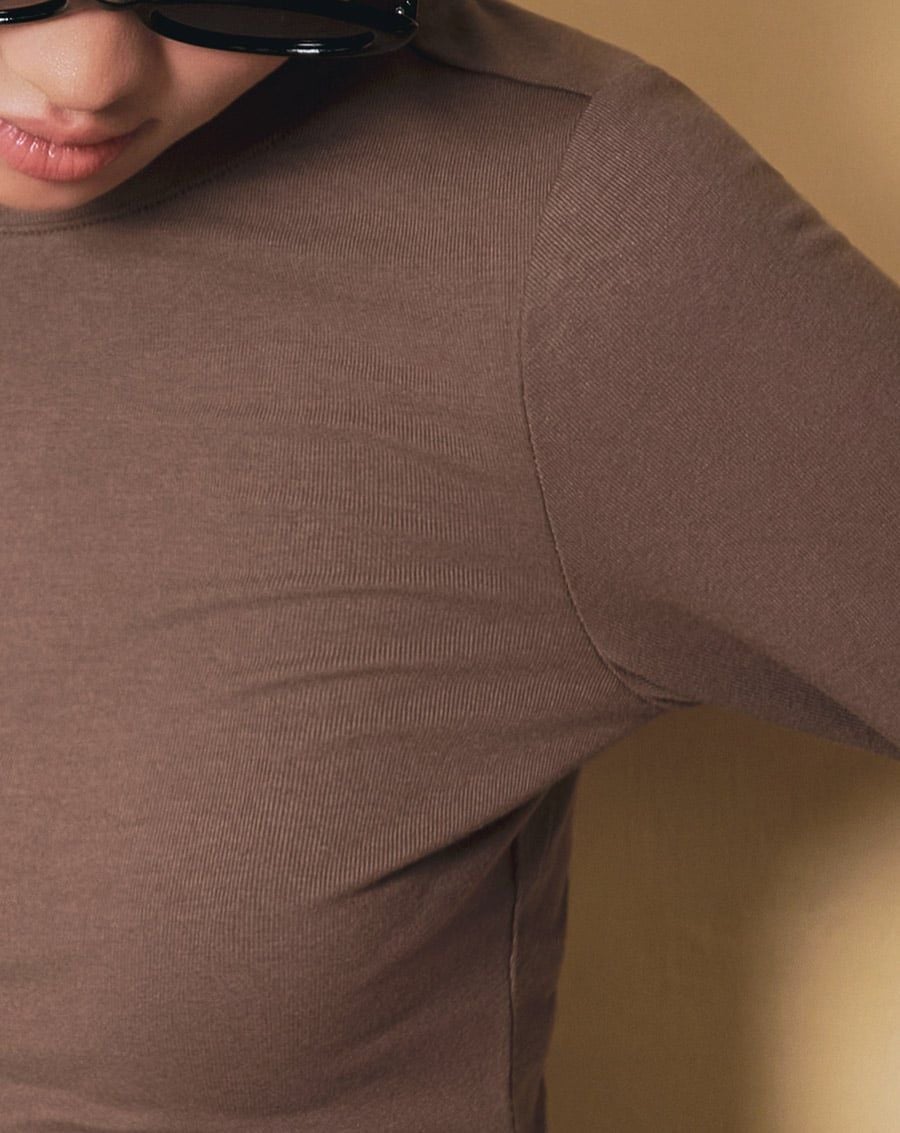  Áo thun form slim-fit tay dài 