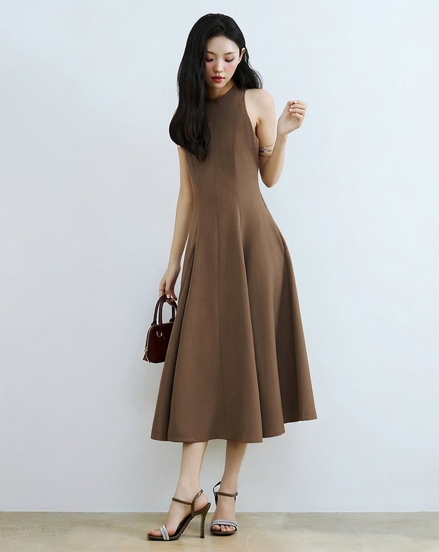  Đầm maxi cổ yếm form xòe 