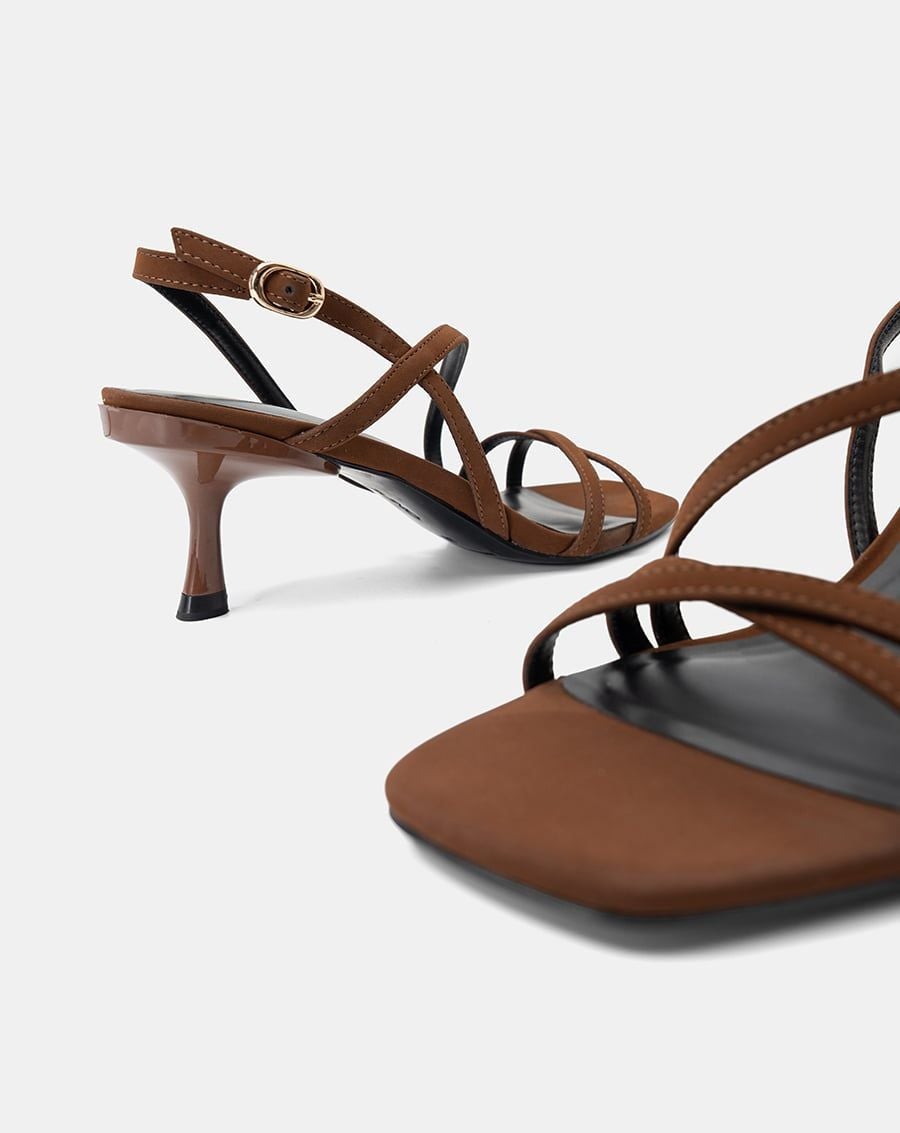  Giày Sandal Phối Quai Tự Do 