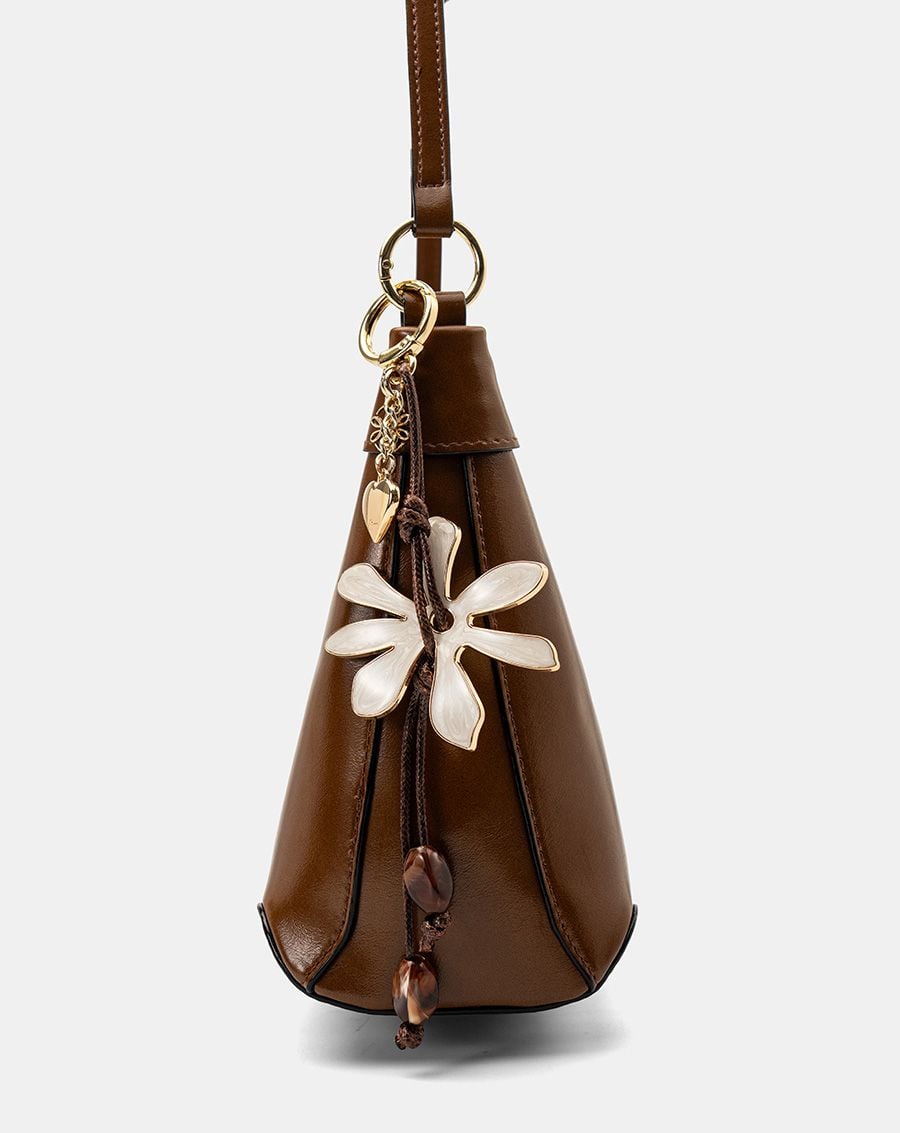  Túi Xách Nhỏ Hobo Bag Phối Charm Hoa 