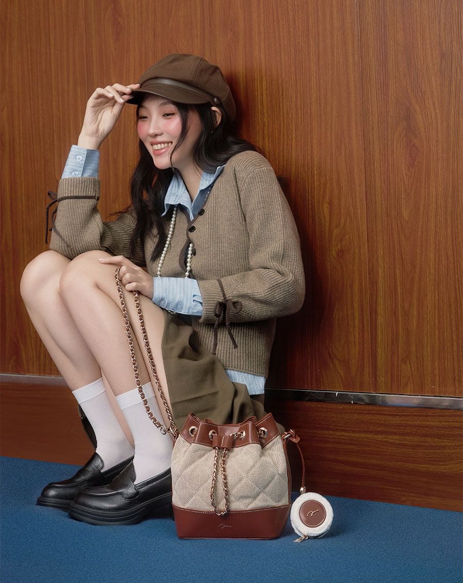  Túi Xách Nhỏ Bucket Hot Chocolate 