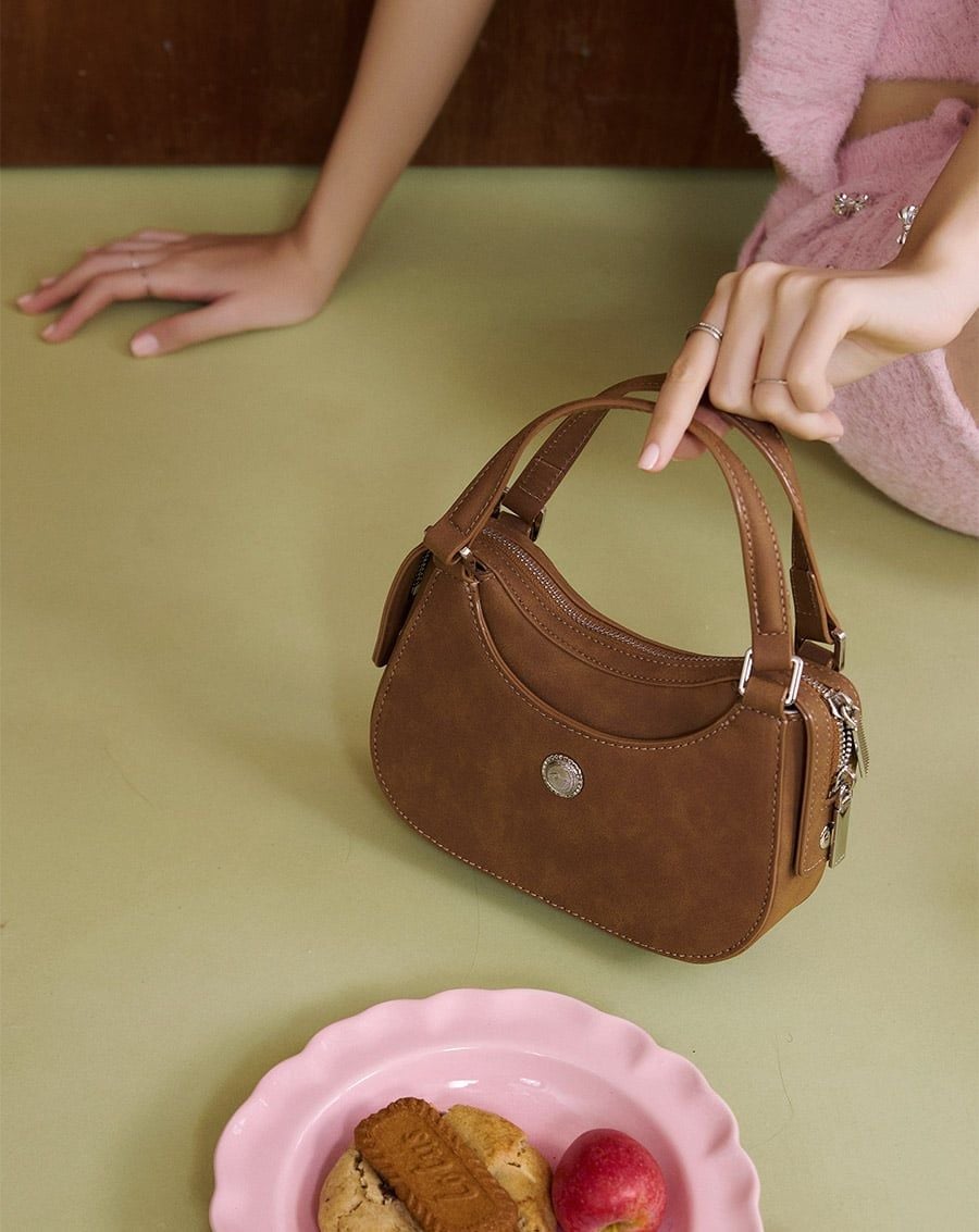  Túi Xách Nhỏ Double-Handle Trang Trí Logo Kim Loại 