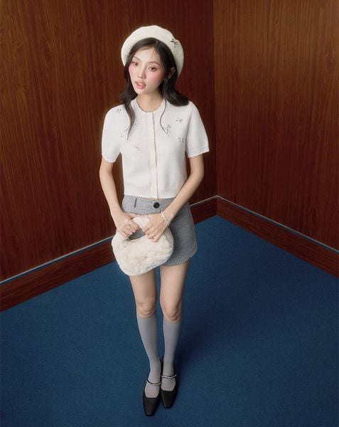  Áo dệt kim đính đá 