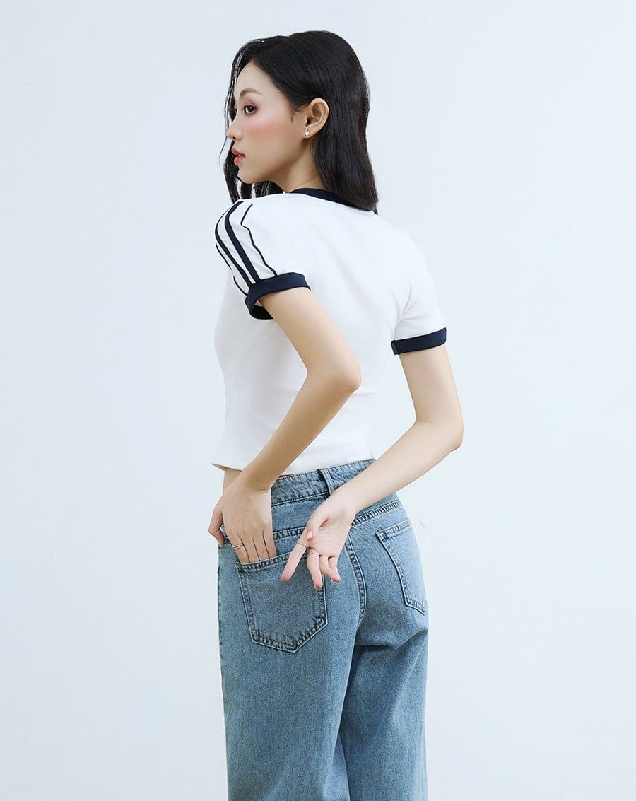  Áo thun ôm phối màu in chữ 