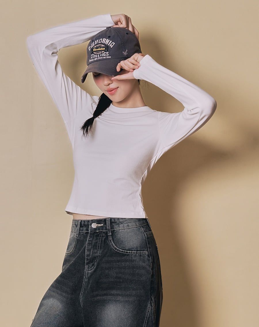  Áo thun form slim-fit tay dài 