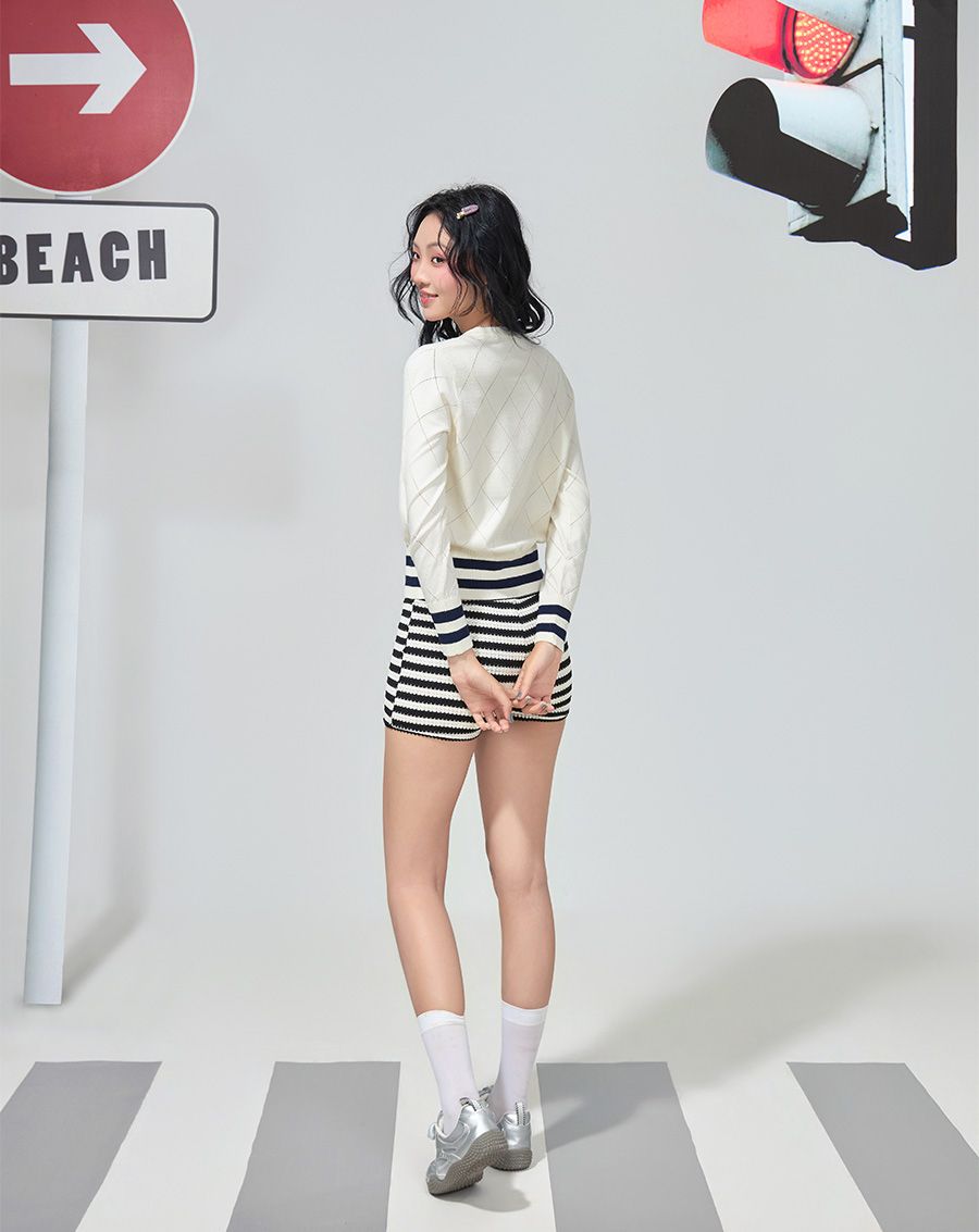  Áo cardigan dệt kim phối line màu 