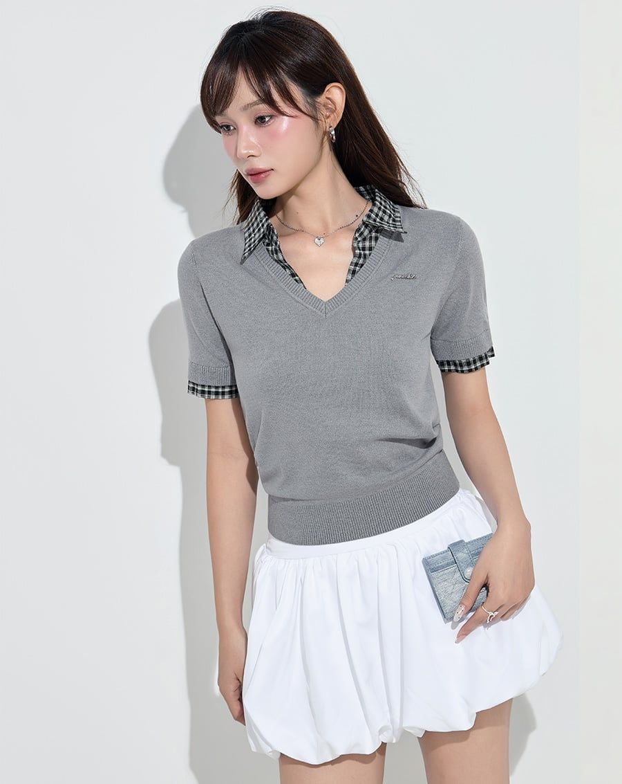  Áo dệt kim phối cổ caro đính đá 