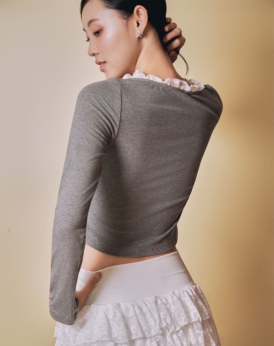  Áo thun khóa kéo phối cổ ren 