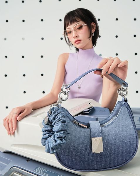  Túi Xách Nhỏ Đeo Vai Khoá Bấm Phối Cột Tóc Scrunchie 