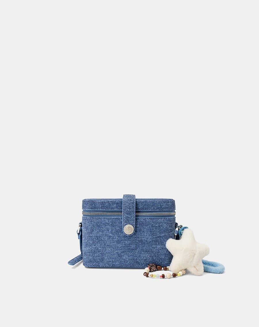  Túi Xách Nhỏ Vanity Case Phối Charm Trang Trí 