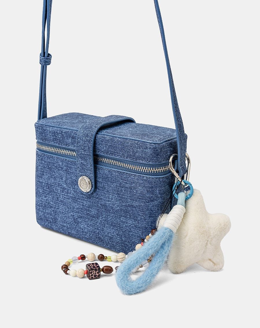  Túi Xách Nhỏ Vanity Case Phối Charm Trang Trí 