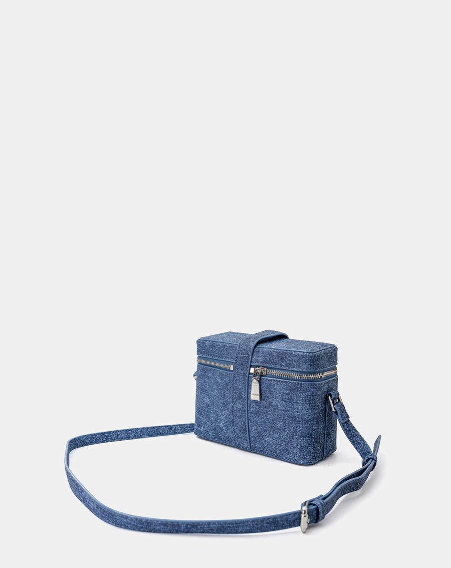  Túi Xách Nhỏ Vanity Case Phối Charm Trang Trí 