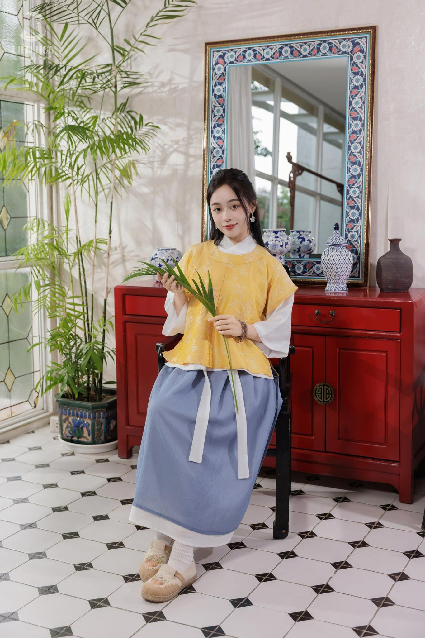  Áo viên lĩnh Tịch Hà 