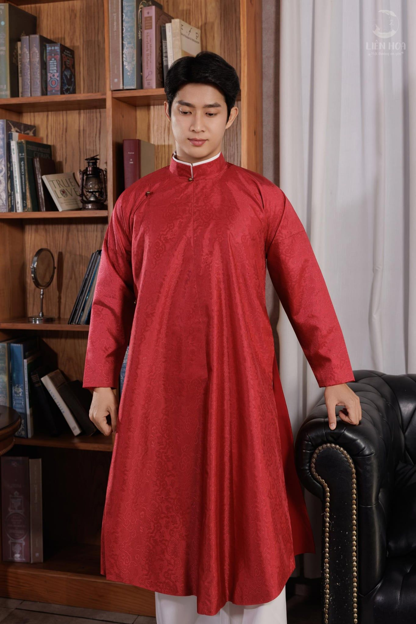  Áo ngũ thân Xích Vân 