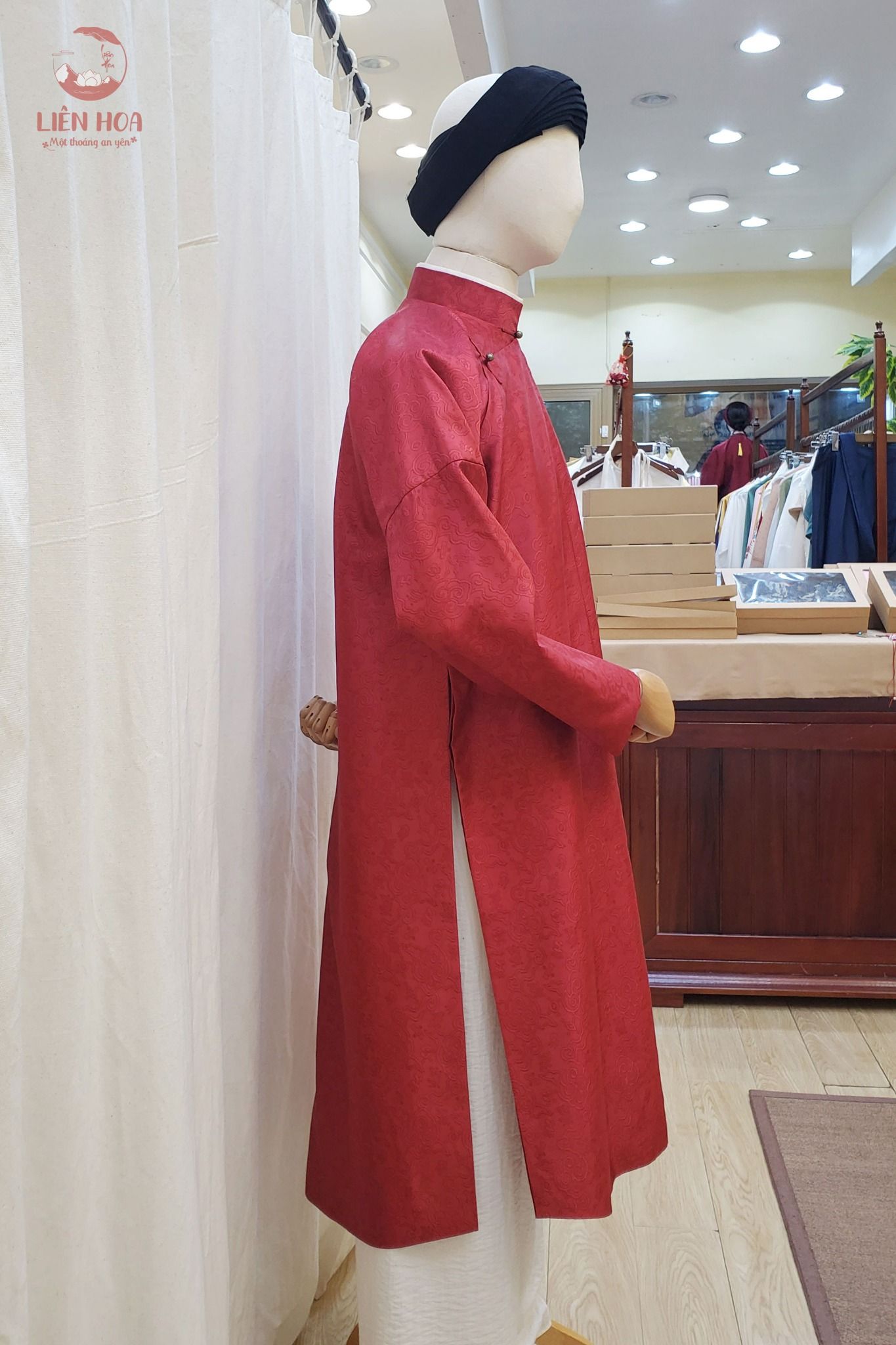  Áo ngũ thân Xích Vân 