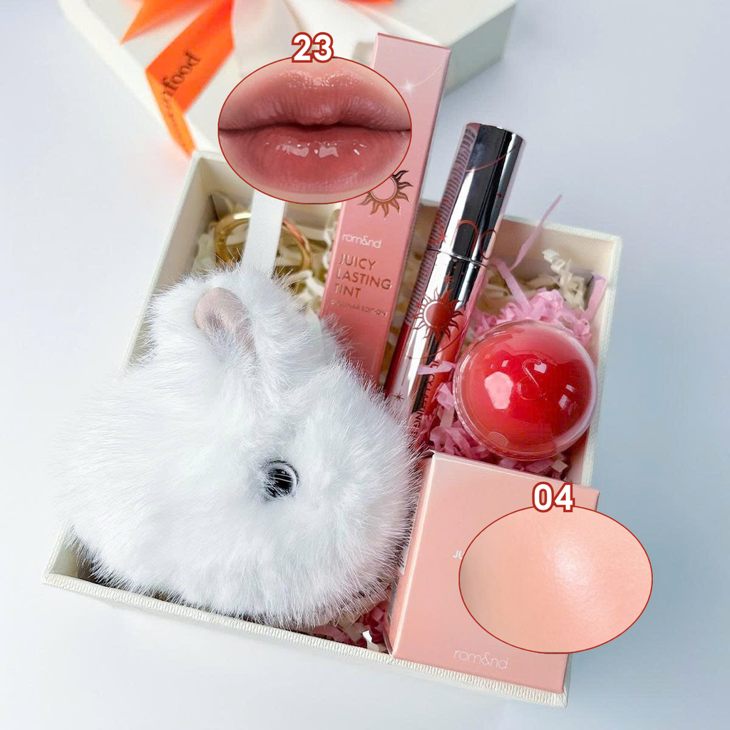 Box Qùa Combo: Son Tint Lì Romand Juicy Lasting Tint Solunar Edition + Má Hồng Kem Romand Dạng Lăn Juicy Roll Cheek + Móc Khóa Thỏ Trắng + Hộp Qùa Ngẫu Nhiên